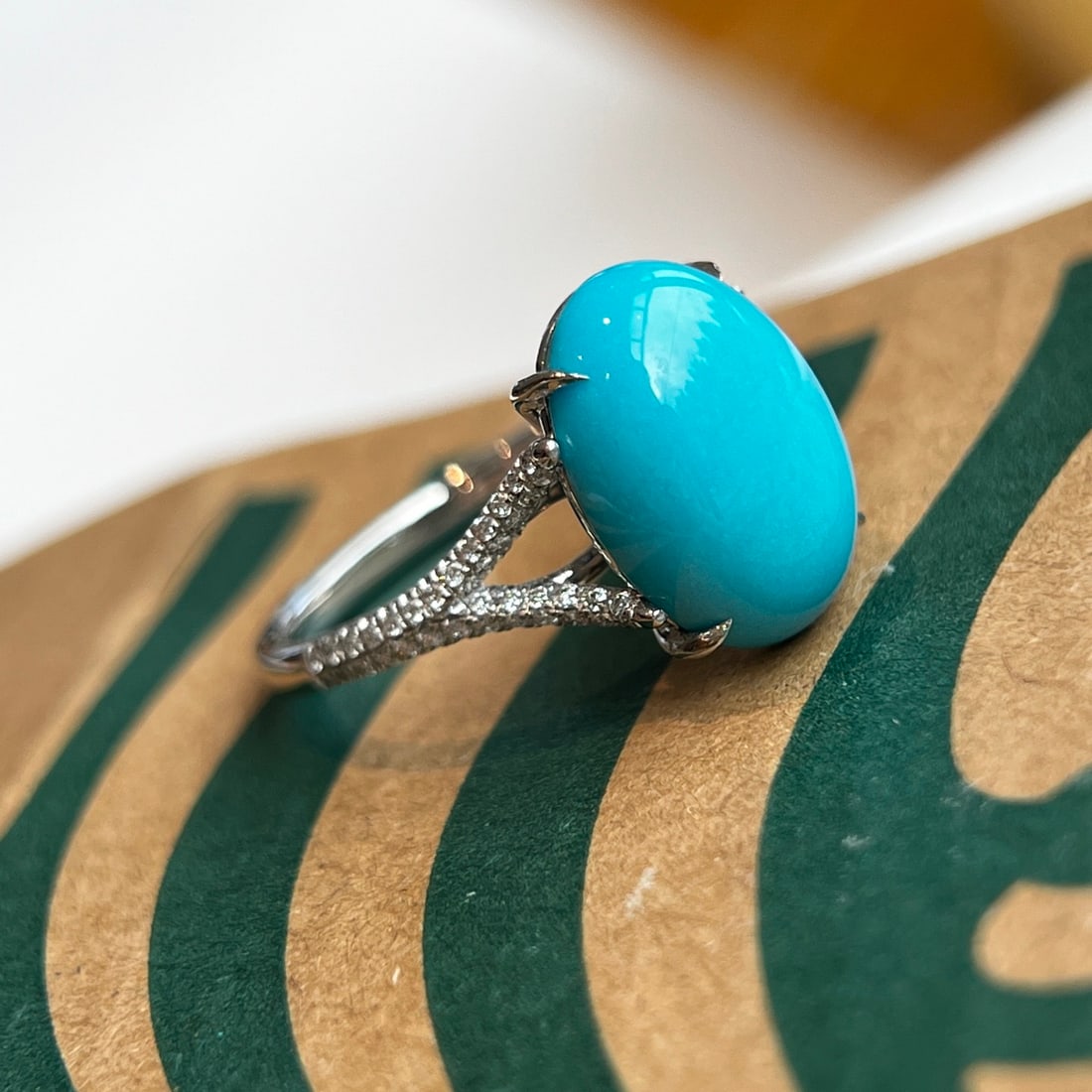 14k Gold 5.30 Ctw Natural Blue Turquoise & Diamond Ring - 2