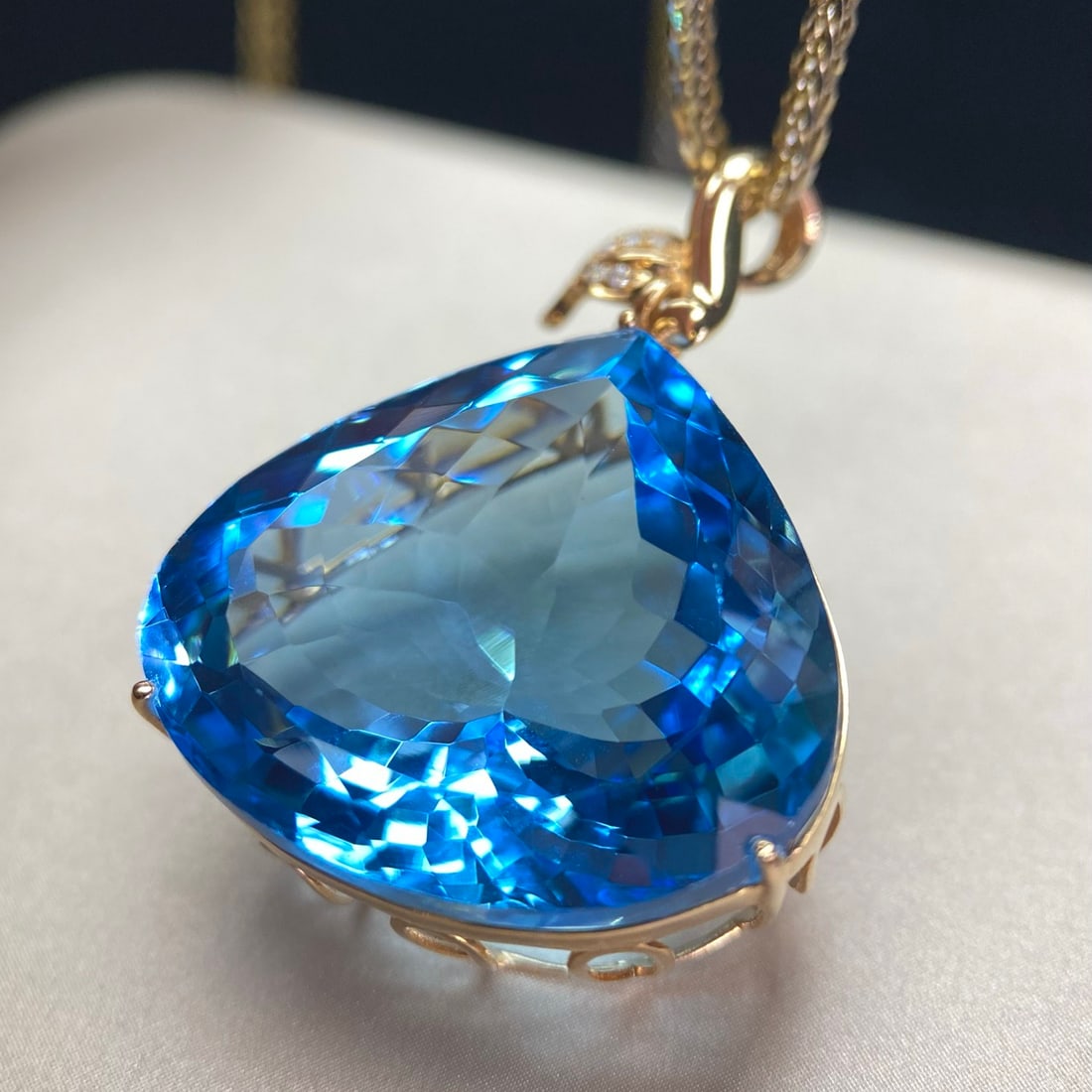 14k Gold 46.95 Ct Natural Topaz & Diamond Pendant( Without Chain ) - 2