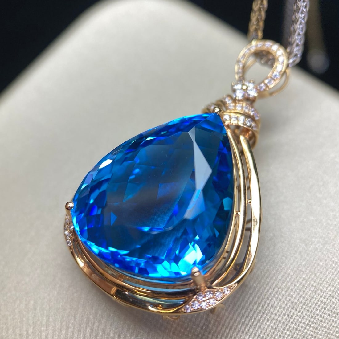 14k Gold 38.15 Ct Natural Topaz & Diamond Pendant( Without Chain ) - 2