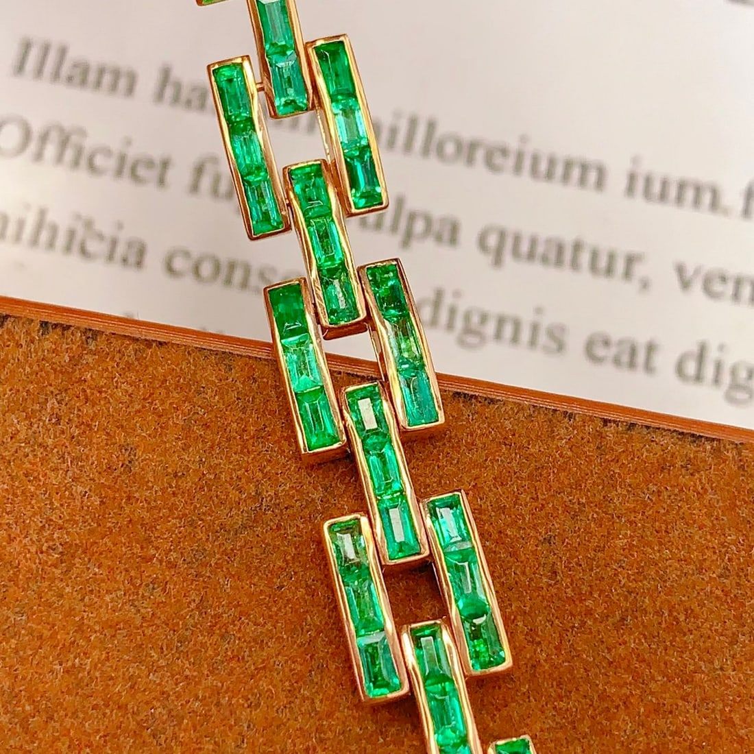 14k Gold 7.88 Ct Natural Emerald Bracelet - 6