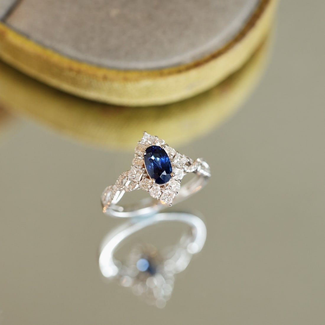 14k Gold 1.66 Ctw Natural Sapphire & Diamond Ring - 4