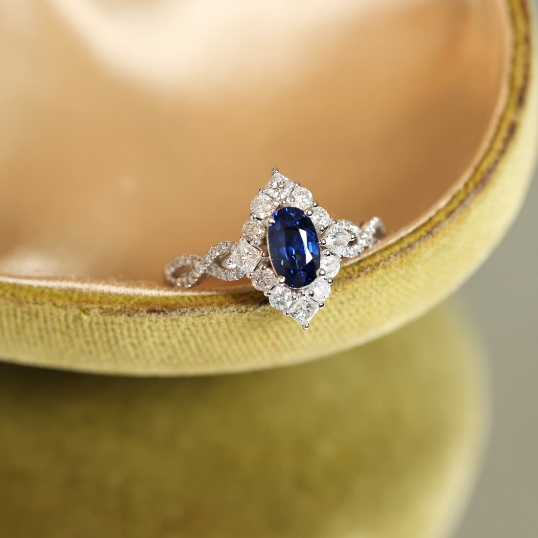 14k Gold 1.66 Ctw Natural Sapphire & Diamond Ring - 6
