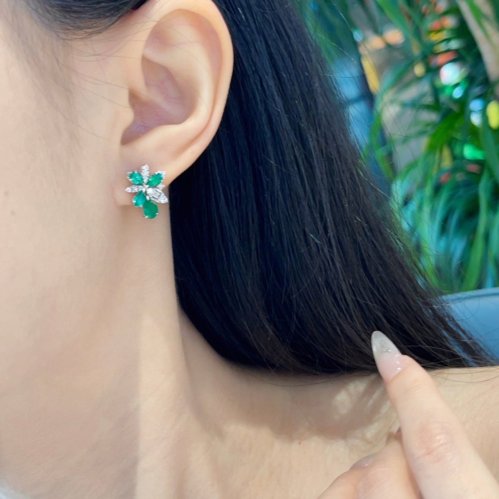 14k Gold 1.8 Ct Vivid Green Natural Emerald & Diamond Earrings - 2