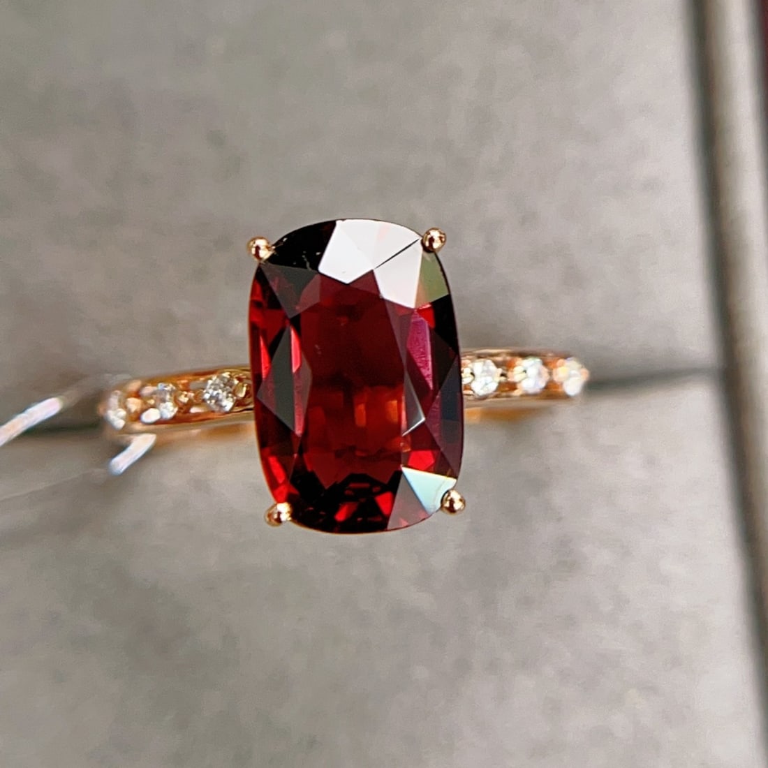 14k Gold 2.61 Ctw Natural Tourmaline & Diamond Ring: Ref:231094423 // gold content:14k gold // ring size:7. 25us // // main gemstone:tourmaline // shape:cushion // carat weight:2. 55ct // color:red // treatment:natural // // adjacent gemstone 2 :