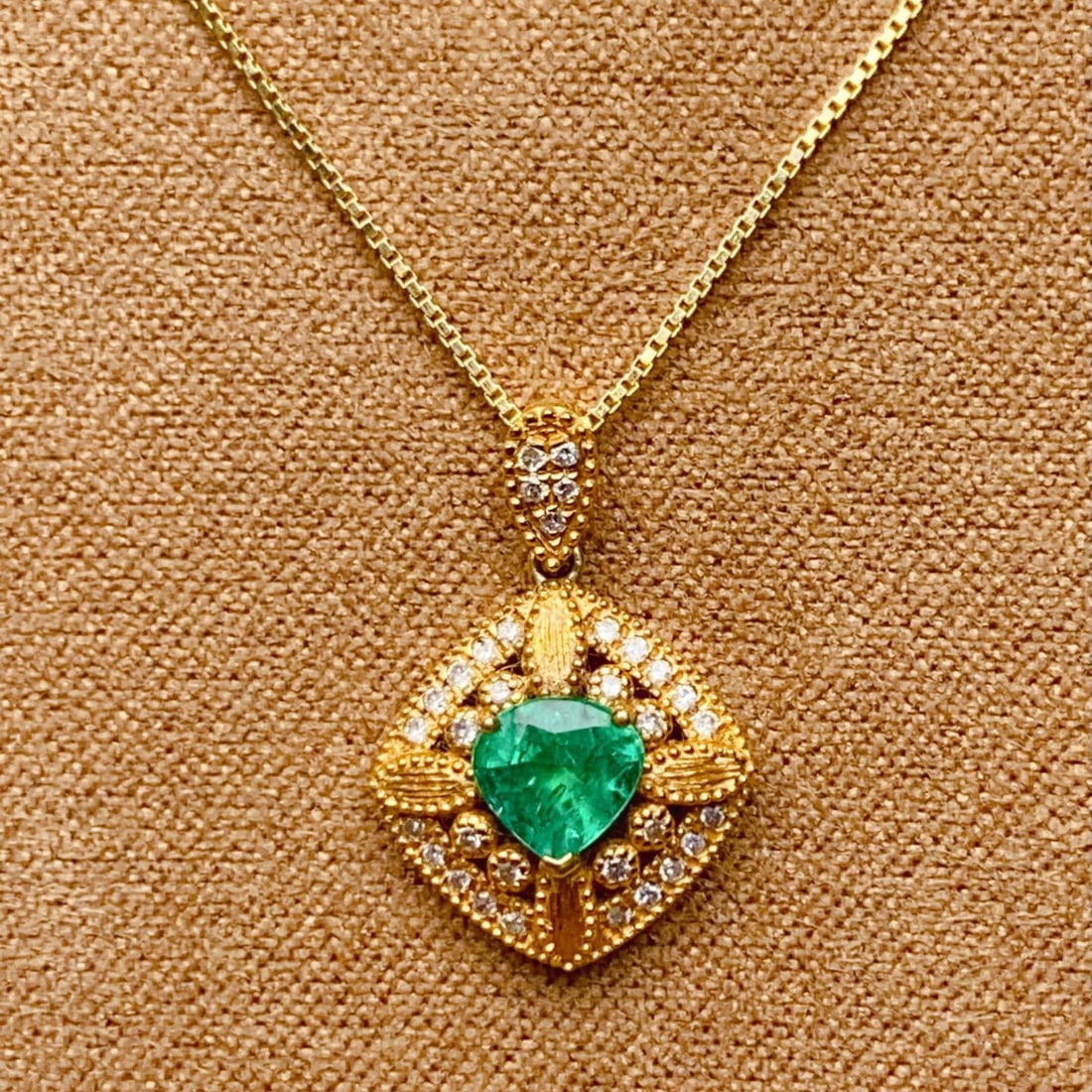 14k Gold 0.5 Ct Natural Emerald & Diamond Pendant( Without Chain ) - 6