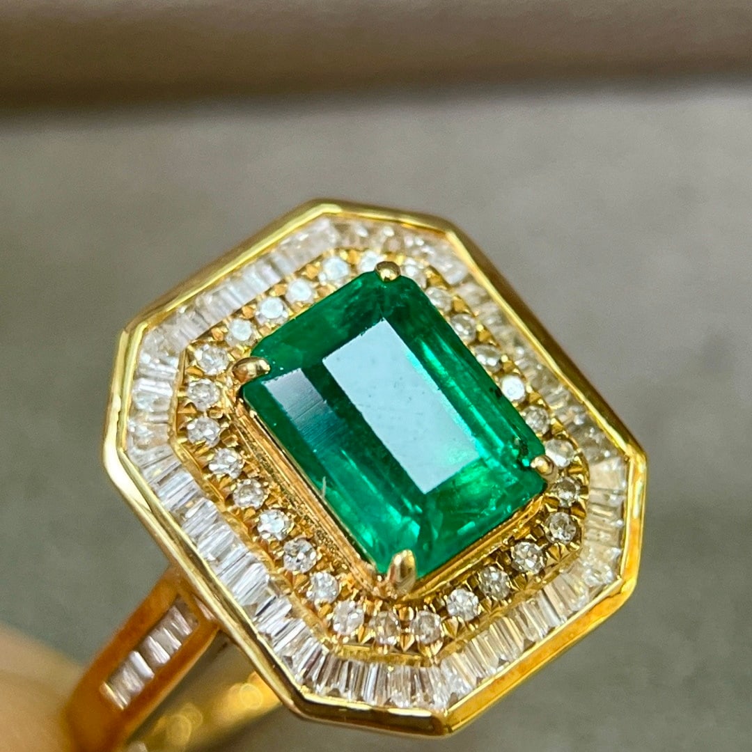 14k Gold 2.84 Ctw Vivid Green Natural Emerald & Diamond Ring - 5