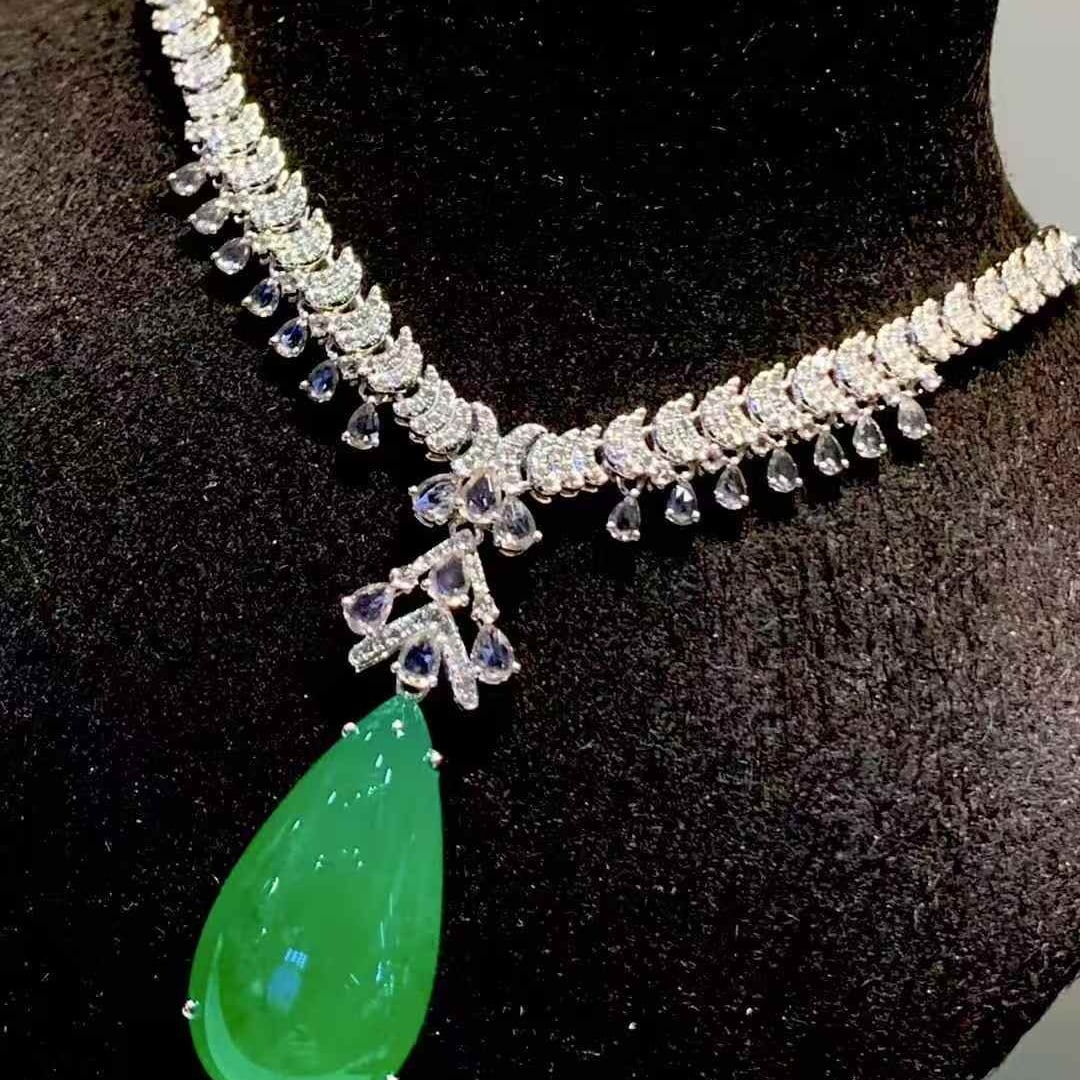 14k Gold 16.3 Ct Natural Emerald & Diamond & Sapphire Necklace - 5