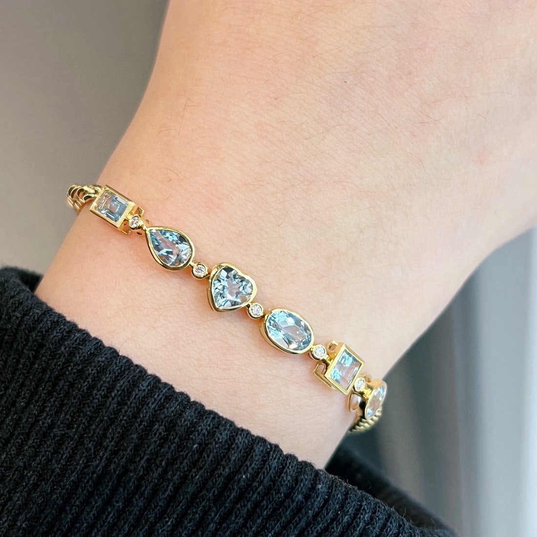 14k Gold 2.7 Ct Natural Aquamarine & Diamond Bracelet - 4