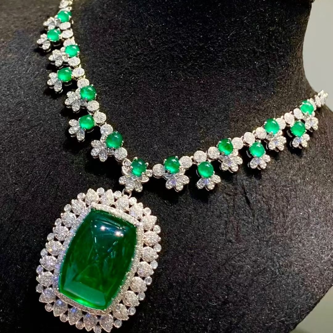 14k Gold 23.5 Ct Natural Emerald & Diamond Necklace - 4