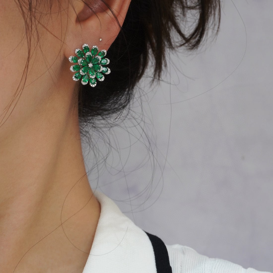 14k Gold 5.82 Ctw Natural Emerald & Diamond Earrings - 4