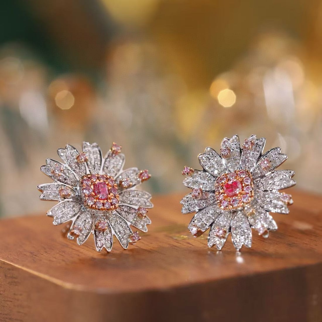 14k Gold 0.90 Ct Natural Color Diamond Earrings - 7