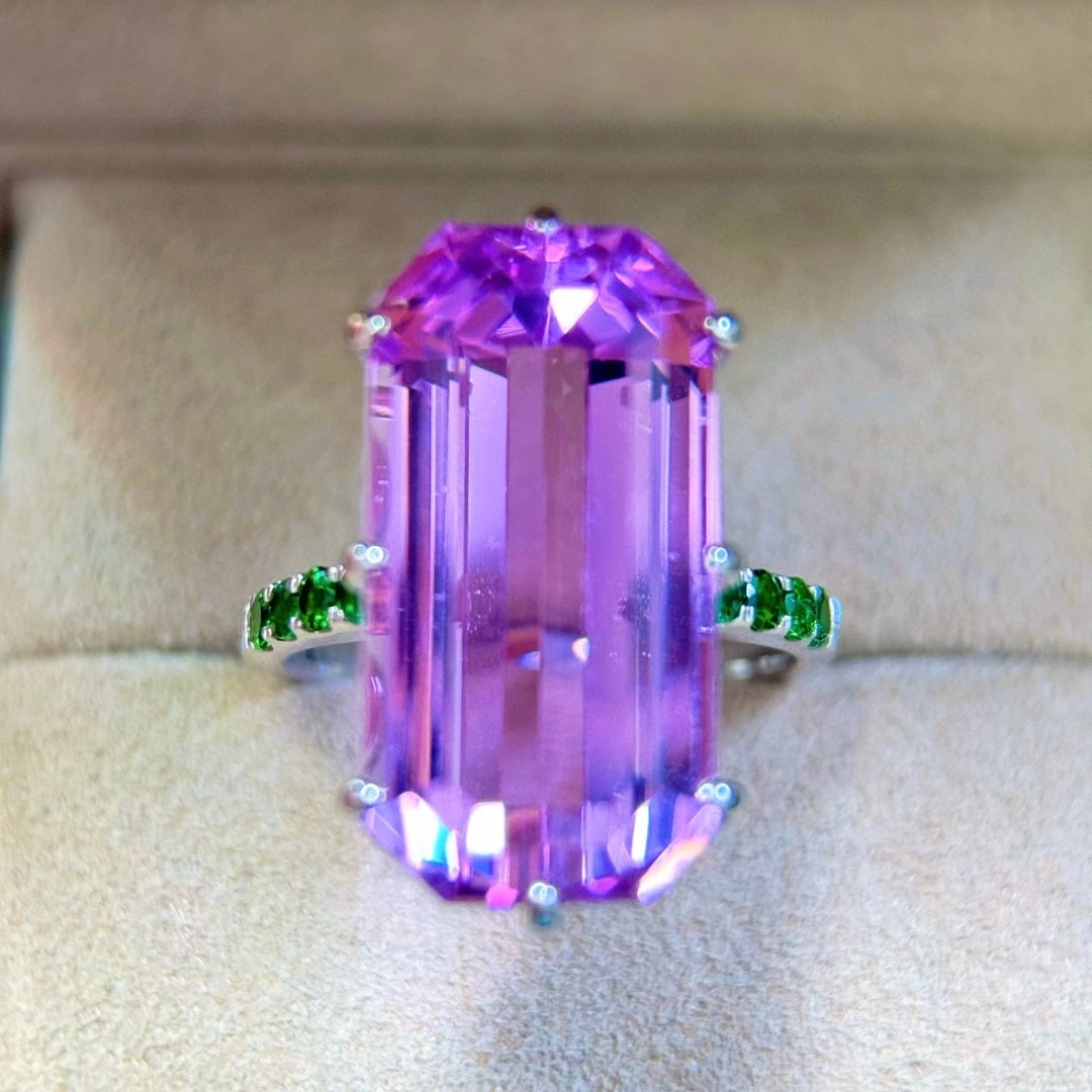 14k Gold 17.11 Ctw Natural Kunzite & Tsavorite Ring - 3