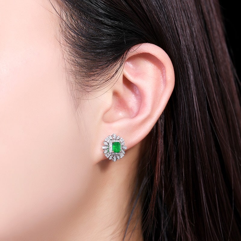 14k Gold 1.13 Ctw Natural Emerald & Diamond Earrings - 5