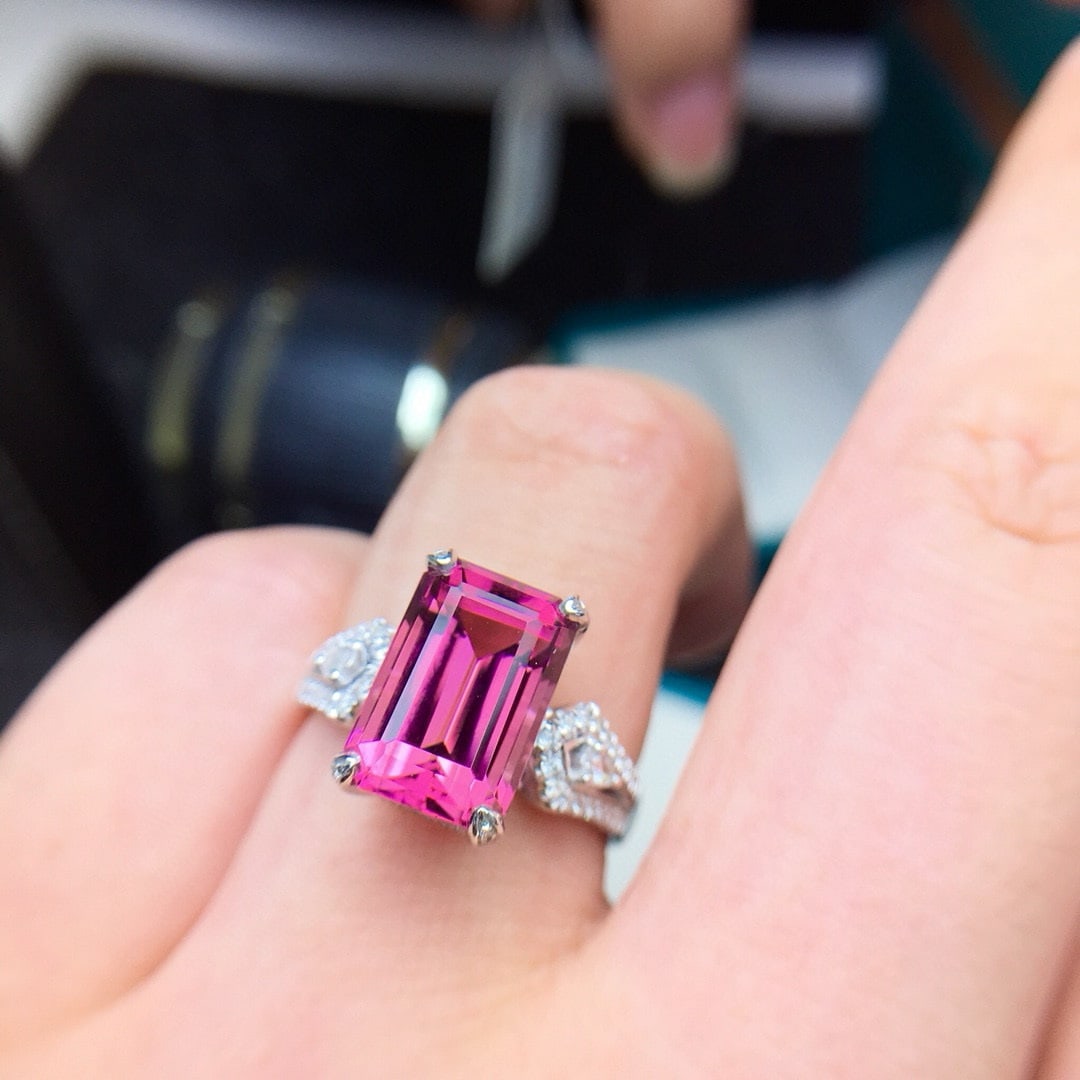 14k Gold 5.9 Ct Natural Tourmaline & Diamond Ring - 5