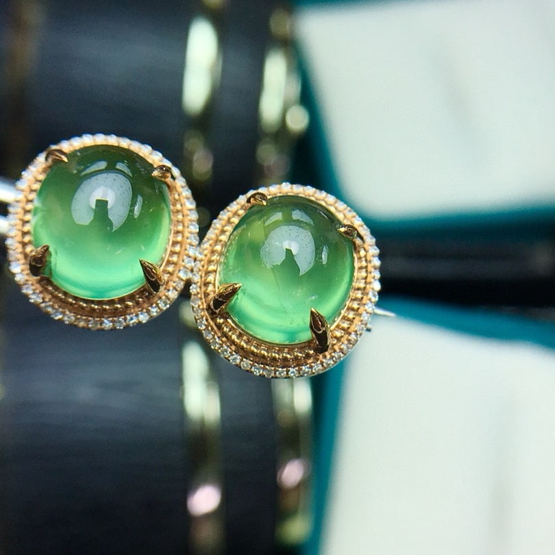 14k Gold 7.9 Ct Natural Prehnite & Diamond Earrings - 5
