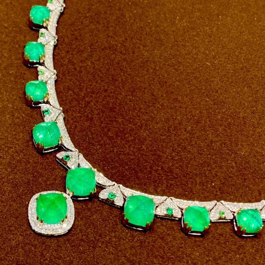 14k Gold 19.6 Ct Natural Emerald & Diamond Necklace - 6