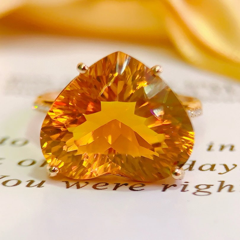 14k Gold 9.20 Ctw Natural Citrine & Diamond Ring - 3