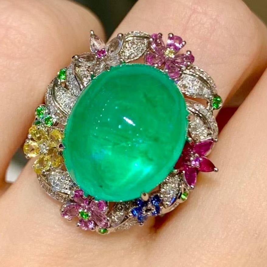 14k Gold 10.02 Ct Natural Emerald & Diamond & Coloured Gemstone Ring: Ref:231095147 // gold content:14k gold // ring size:7. 25us // // main gemstone:emerald // shape:oval // carat weight:10. 02ct // color:green // treatment:natural // // adjacent gemstone 2 : diamond /