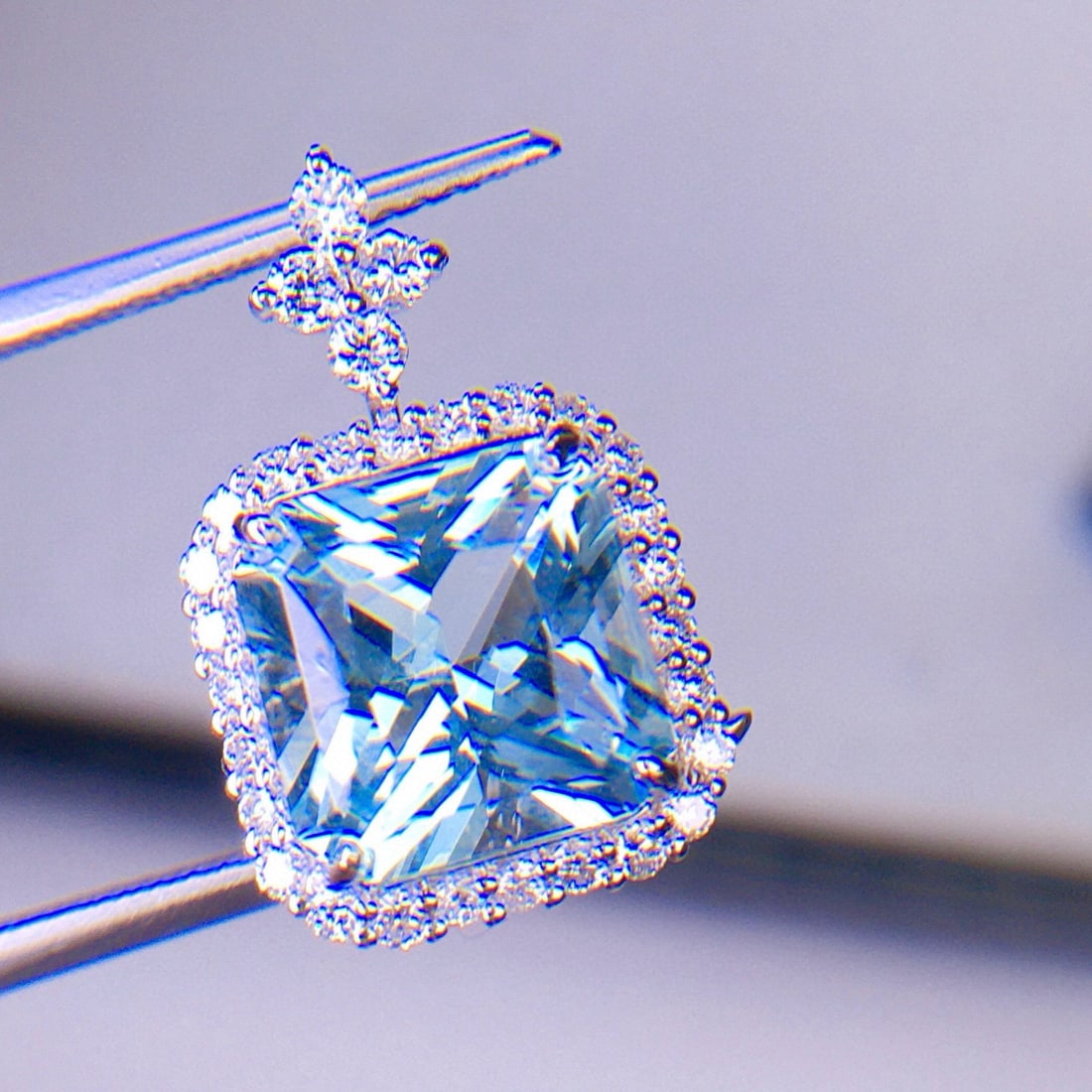 14k Gold 4.53 Ct Natural Aquamarine & Diamond Pendant( Without Chain ) - 2