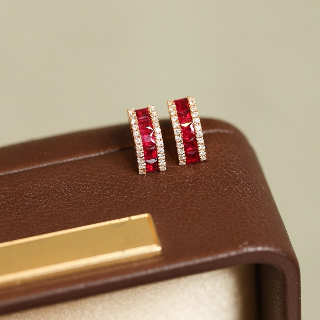 14k Gold 0.93 Ctw Natural Ruby & Diamond Earrings - 5