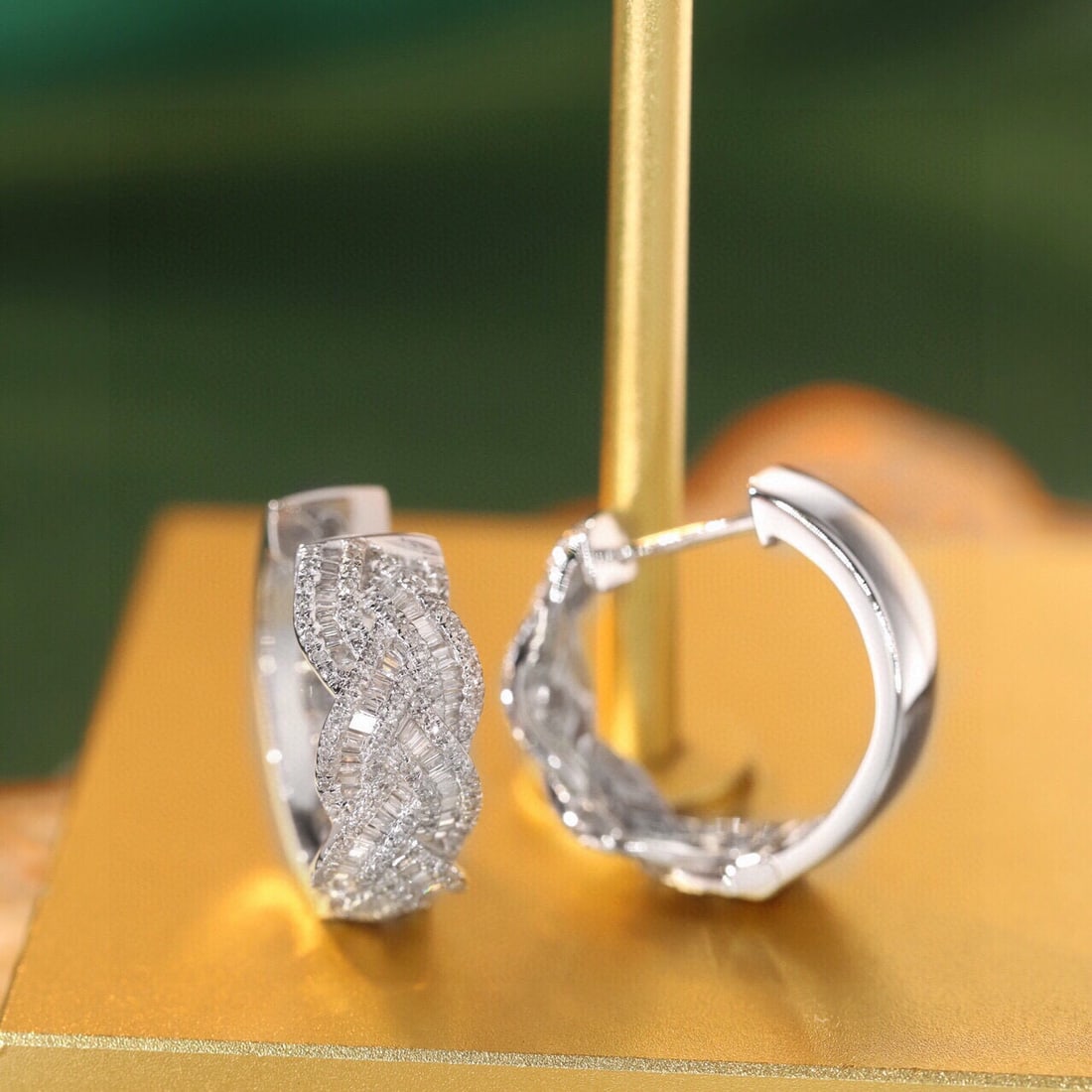 14k Gold 0.56 Ct Natural H Diamond Earrings - 7