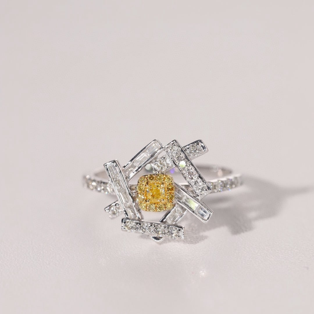 14k Gold 0.6 Ctw Natural Yellow Diamond & Diamond Ring - 2