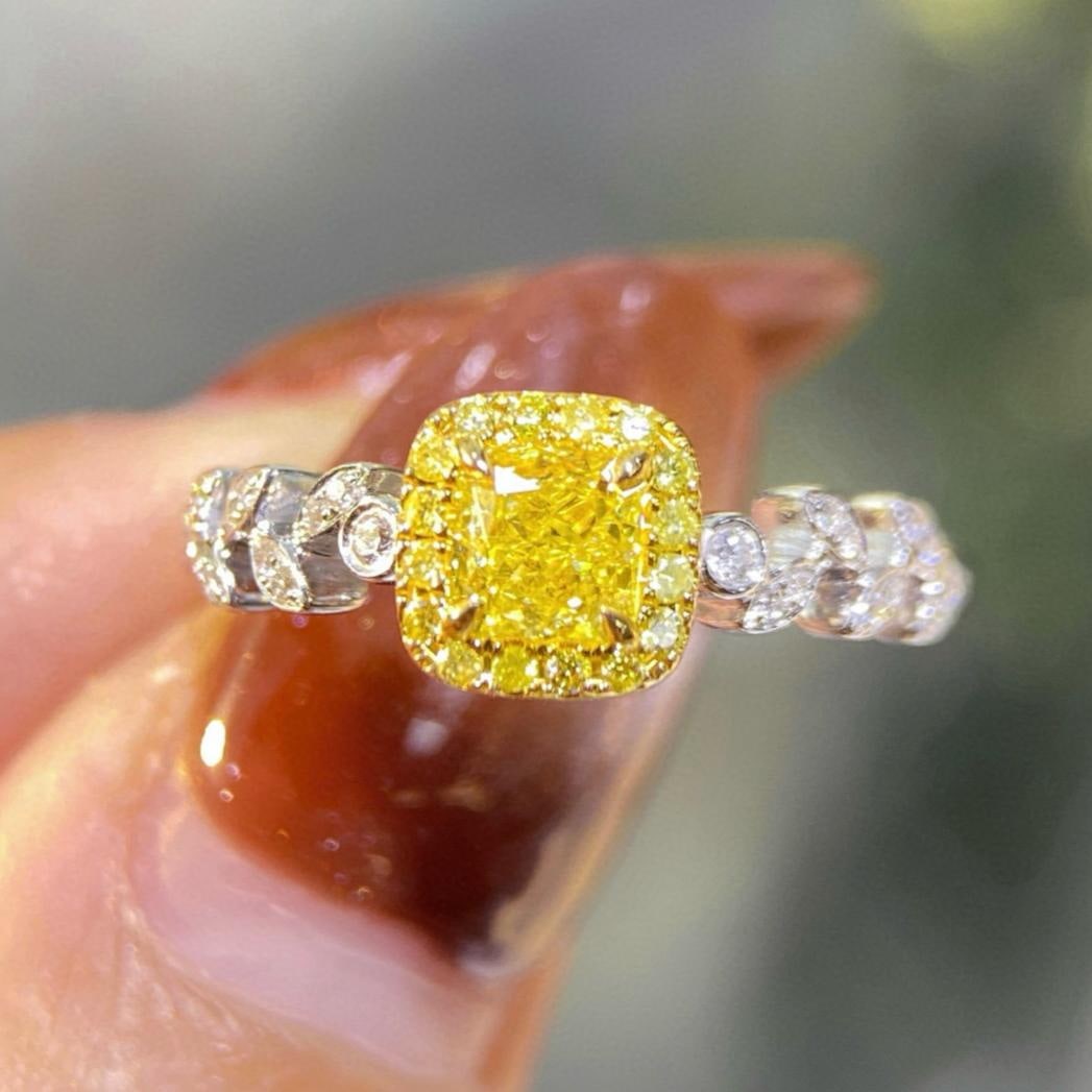 Gia Certified 14k Gold 0.64 Ctw Natural Yellow Diamond & Diamond Ring: Ref:231095244 // gold content:14k gold // ring size:7. 25us // // main gemstone:yellow diamond // certified:gia // shape:cushion // carat weight:0. 51ct // clarity grade:vs2 // color:yellow //