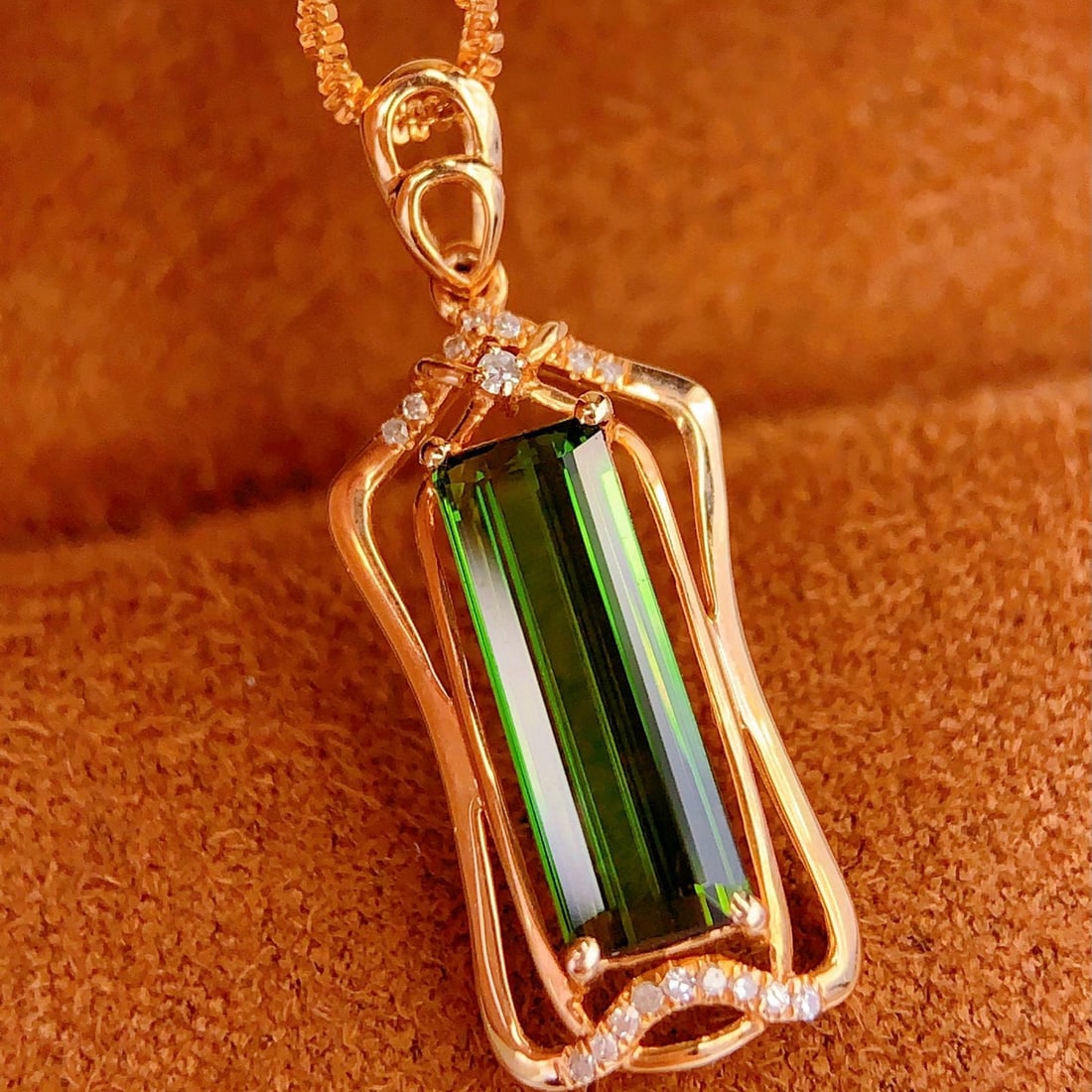 14k Gold 1.8 Ct Natural Tourmaline & Diamond Pendant( Without Chain ) - 3