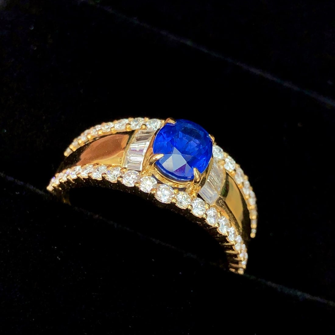 14k Gold 1.28 Ct Natural Sapphire & Diamond Ring - 3