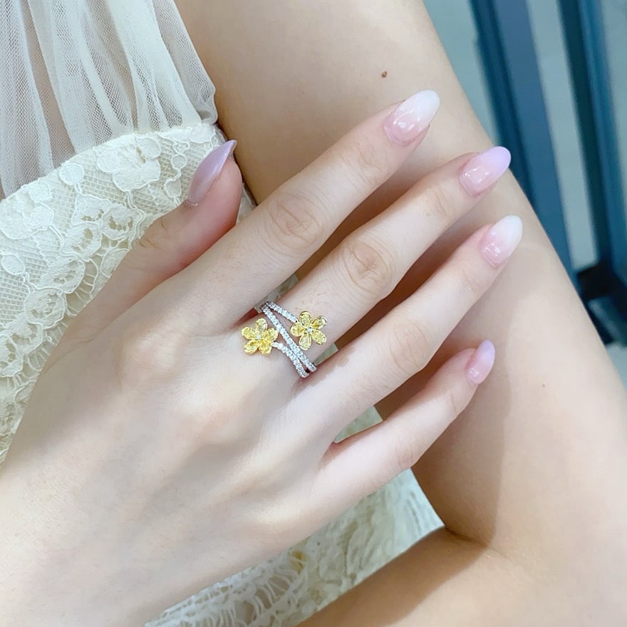 14k Gold 1.00 Ctw Natural Yellow Diamond & Diamond Ring - 2