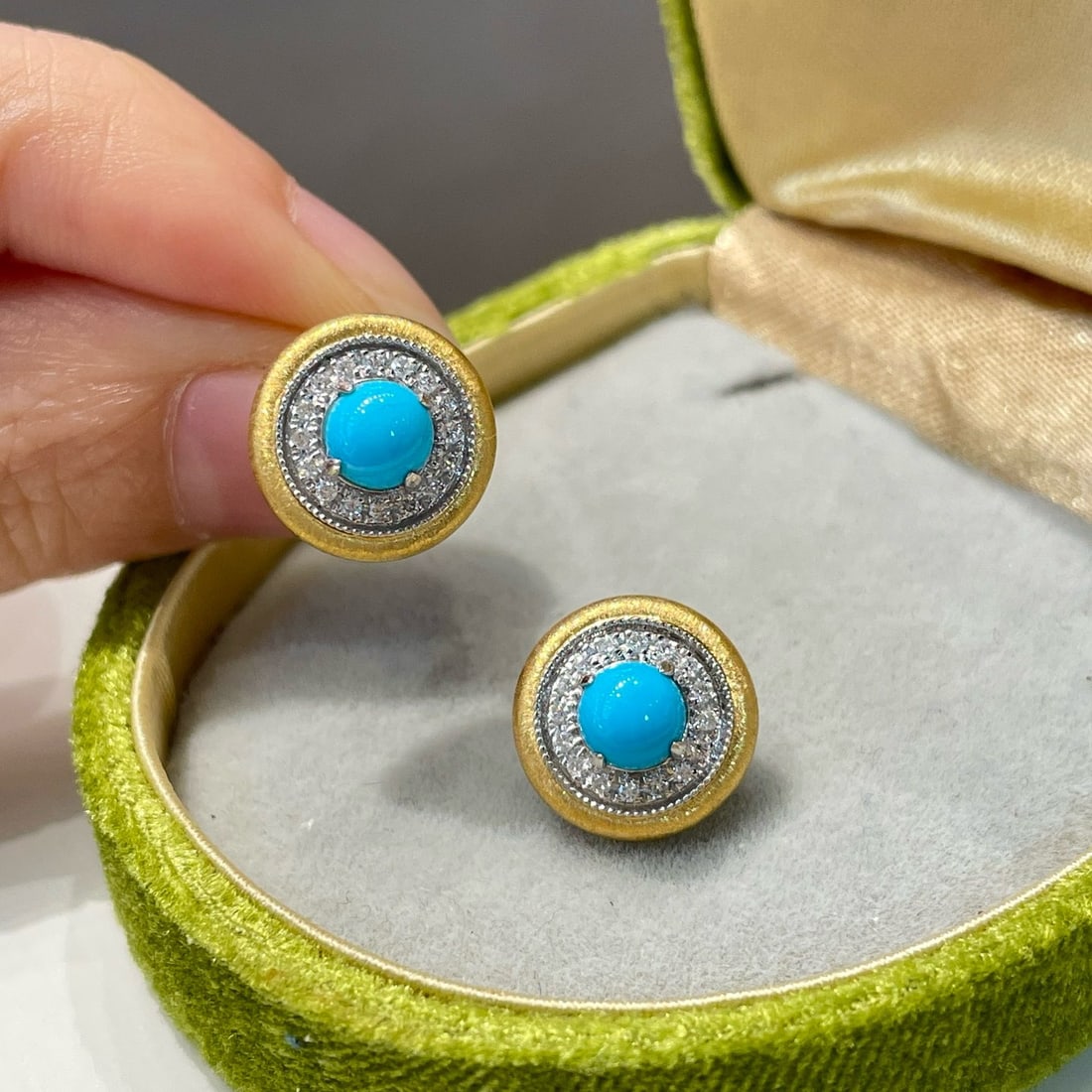 14k Gold 1.18 Ct Natural Blue Turquoise & Diamond Earrings - 3