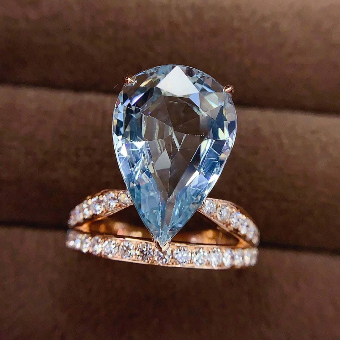14k Gold 5.69 Ct Natural Aquamarine & Diamond Ring - 2