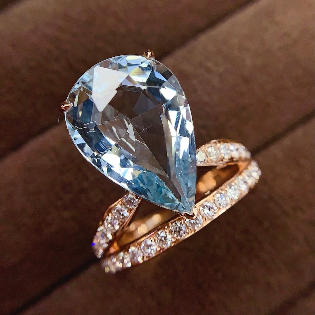 14k Gold 5.69 Ct Natural Aquamarine & Diamond Ring - 4
