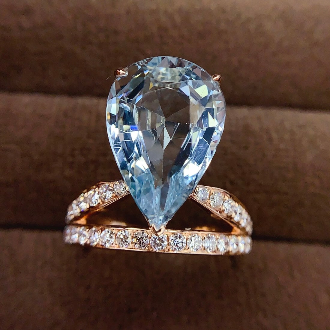 14k Gold 5.69 Ct Natural Aquamarine & Diamond Ring - 5
