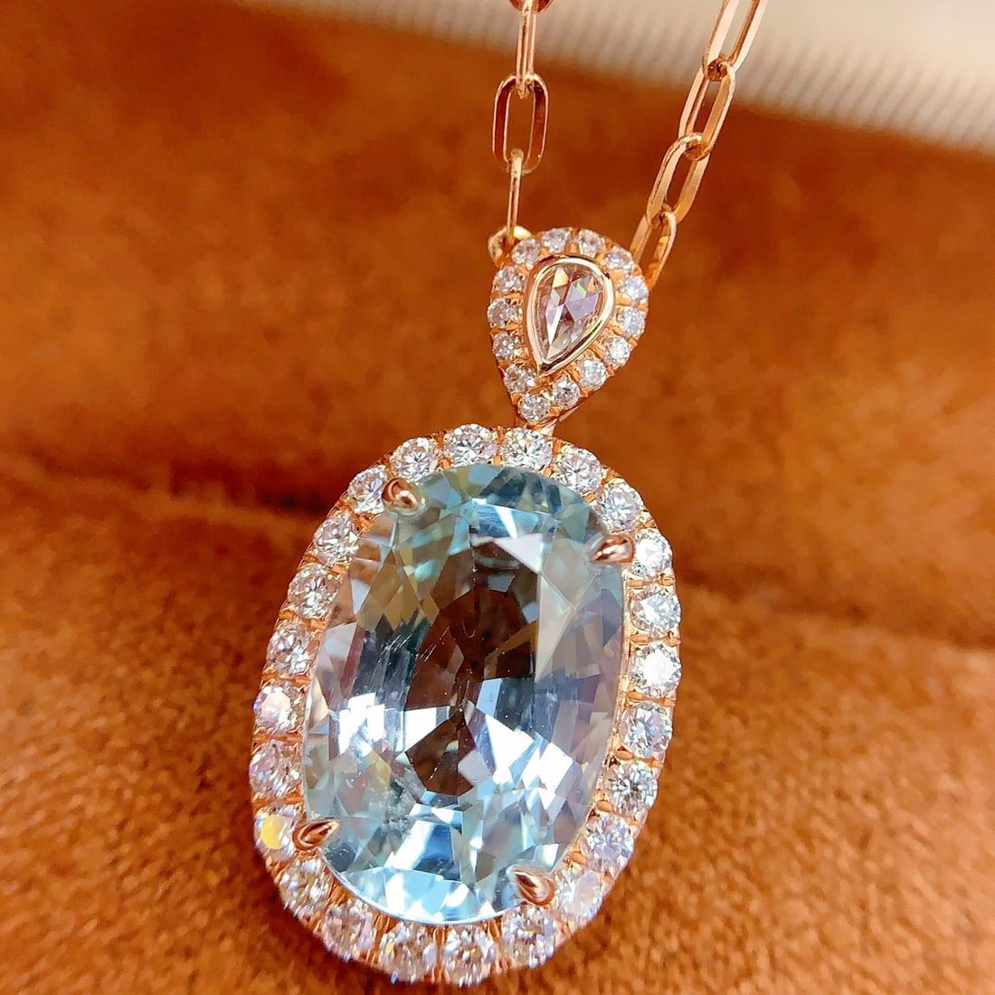 14k Gold 3.7 Ct Natural Aquamarine & Diamond Pendant( Without Chain ) - 3