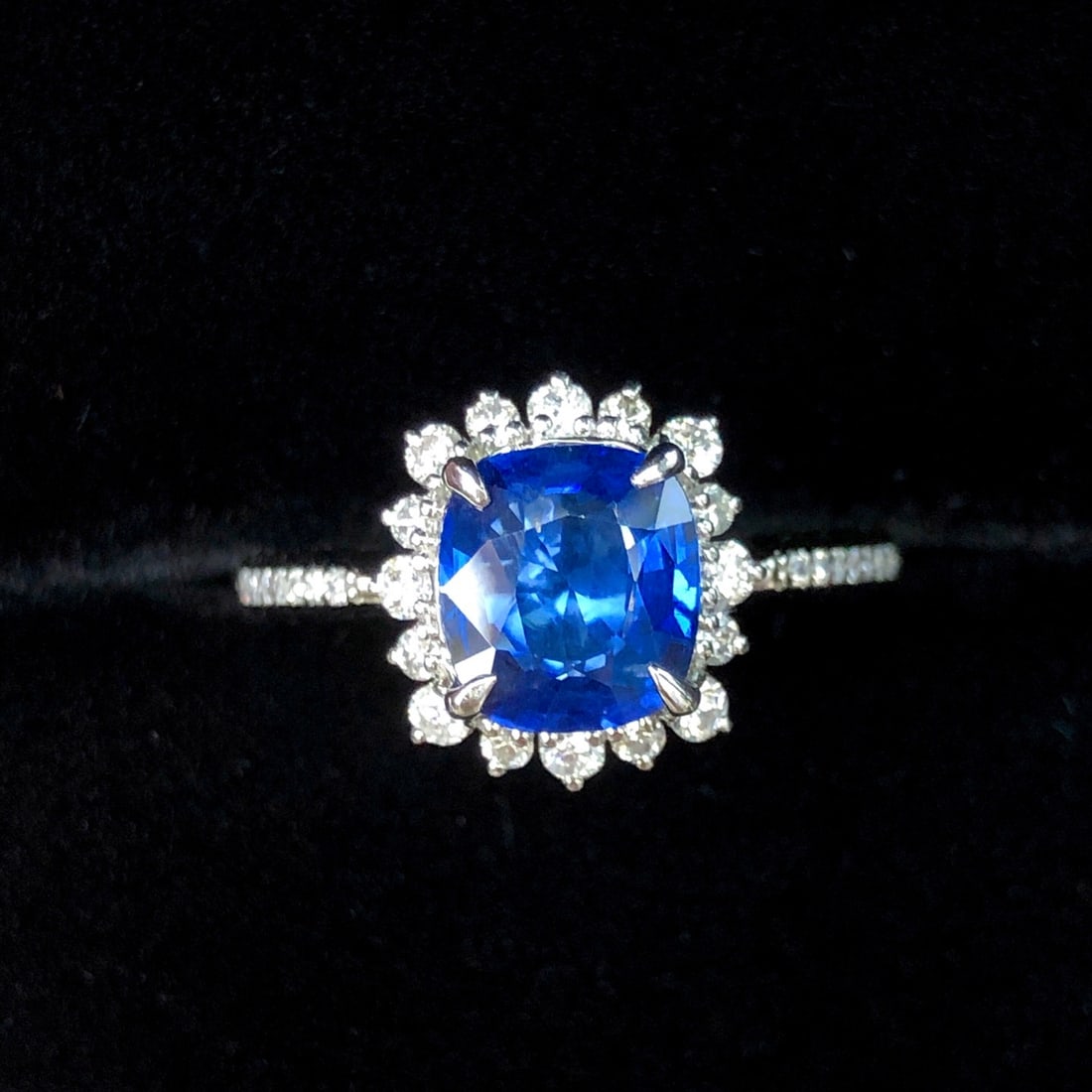 14k Gold 1.89 Ctw Natural Sapphire & Diamond Ring - 2