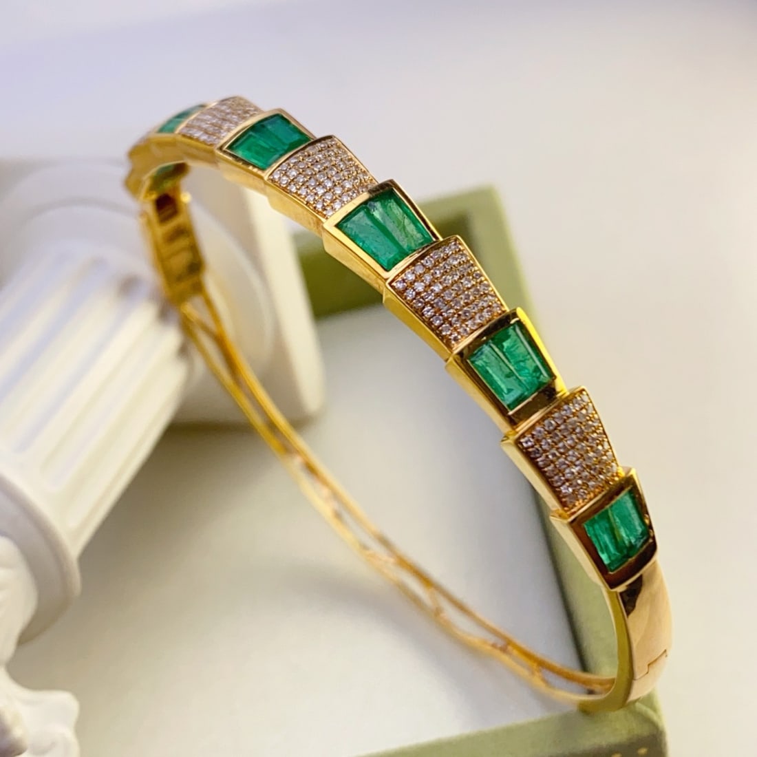 14k Gold 3.30 Ct Natural Emerald & Diamond Bangle - 5