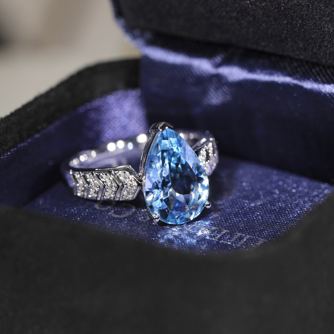 14k Gold 4.21 Ct Natural Aquamarine & Diamond Ring - 6