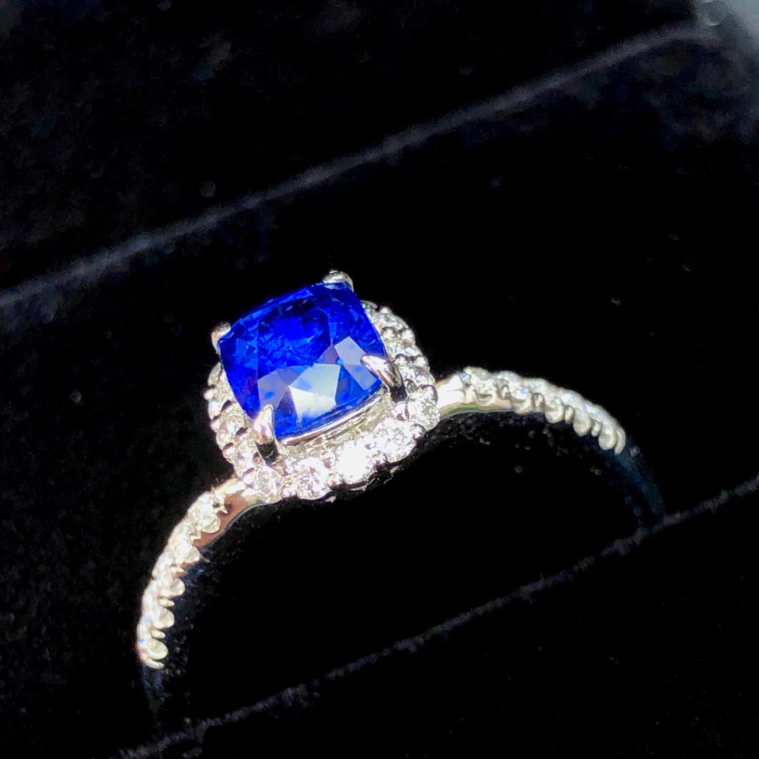 14k Gold 1.59 Ctw Natural Sapphire & Diamond Ring - 2