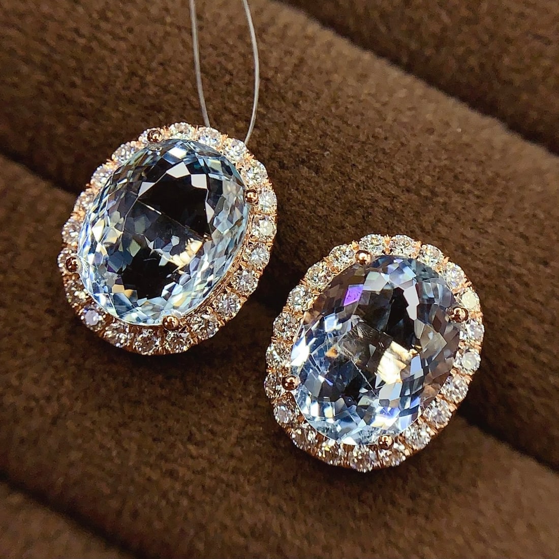 14k Gold 5.94 Ct Natural Aquamarine & Diamond Earrings - 2