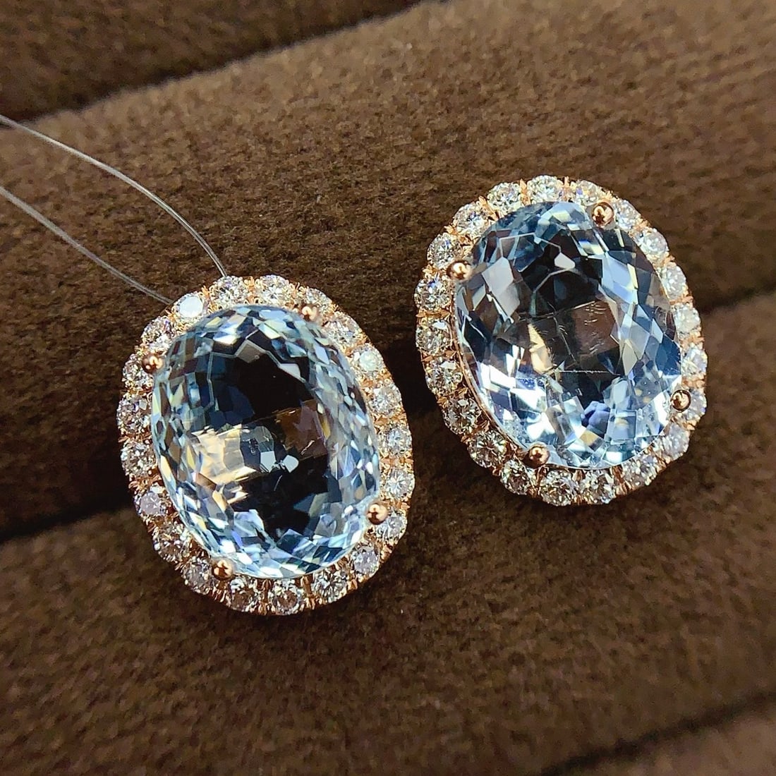 14k Gold 5.94 Ct Natural Aquamarine & Diamond Earrings - 3