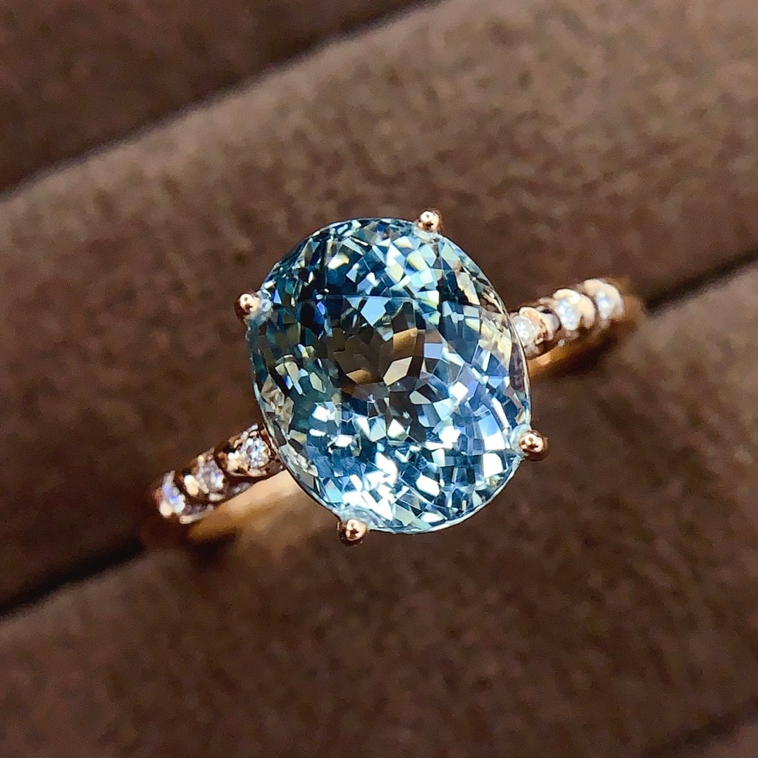 14k Gold 3.73 Ct Natural Aquamarine & Diamond Ring - 2