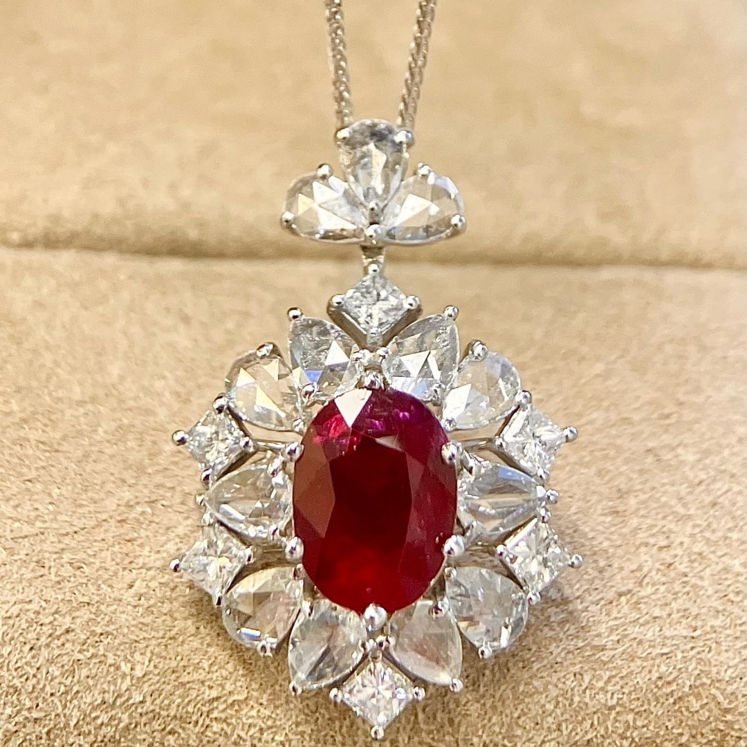 14k Gold 2.49 Ctw Natural Ruby & Diamond Pendant( Without Chain ): Ref:231096089 // gold content:14k gold // main gemstone:ruby // shape:oval // carat weight:1. 53ct // color:pigeonblood red // treatment:natural // // adjacent gemstone 2 : diamond // shape:multiple /