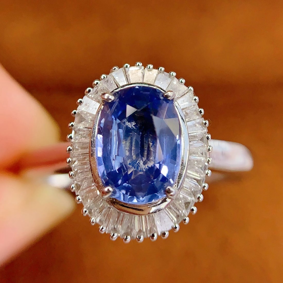 14k Gold 1.5 Ct Natural Sapphire & Diamond Ring: Ref:231096093 // gold content:14k gold // ring size:7. 25us // // main gemstone:sapphire // shape:oval // carat weight:1. 5ct // color:blue // treatment:natural // // adjacent gemstone 2 : diamond // 