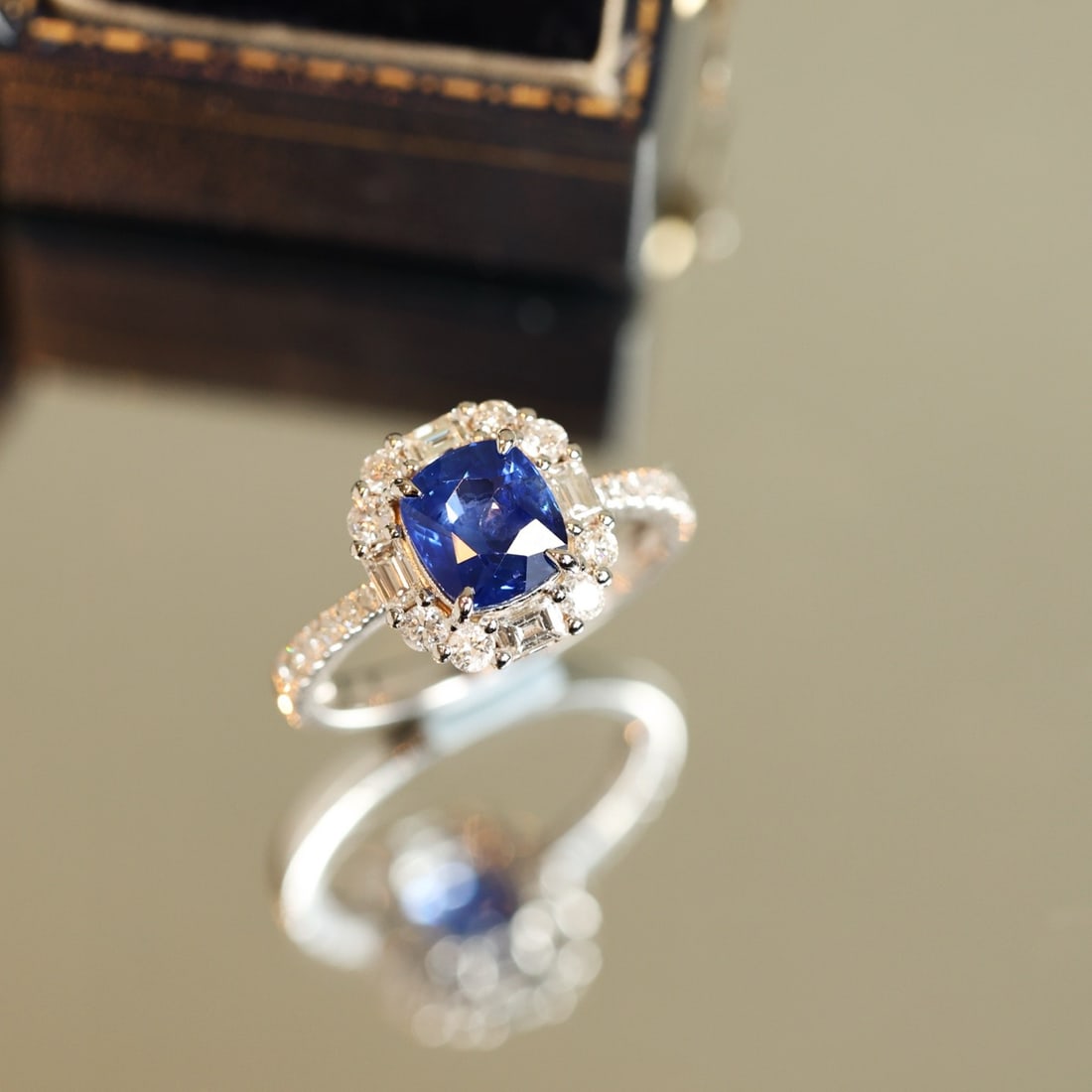 14k Gold 2.71 Ctw Natural Sapphire & Diamond Ring - 4