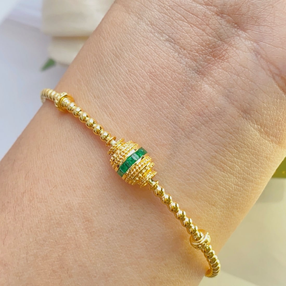 14k Gold 1.10 Ct Natural Emerald Bangle - 6