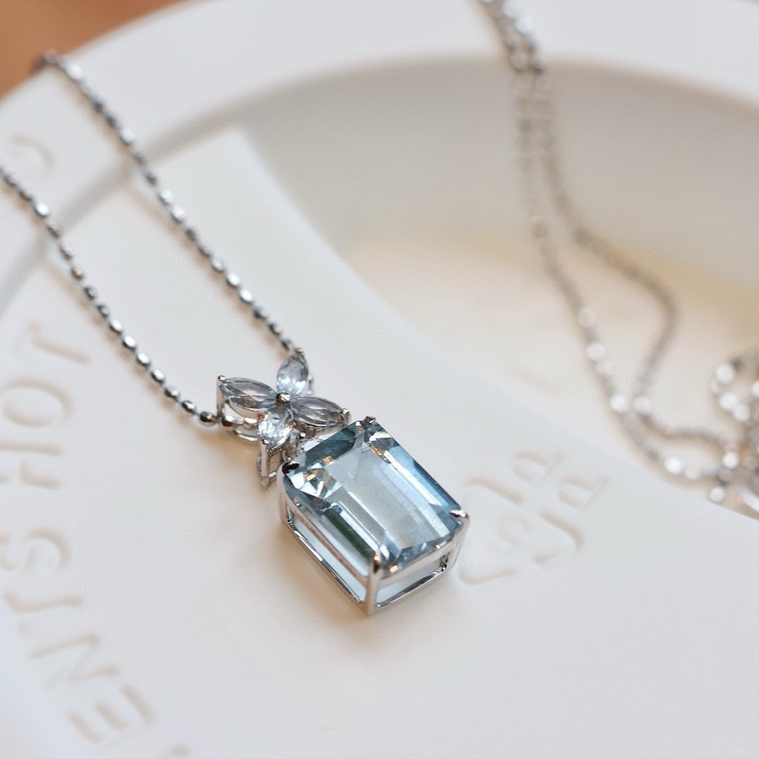 14k Gold 1.6 Ct Natural Aquamarine & Diamond Pendant( Without Chain ) - 2