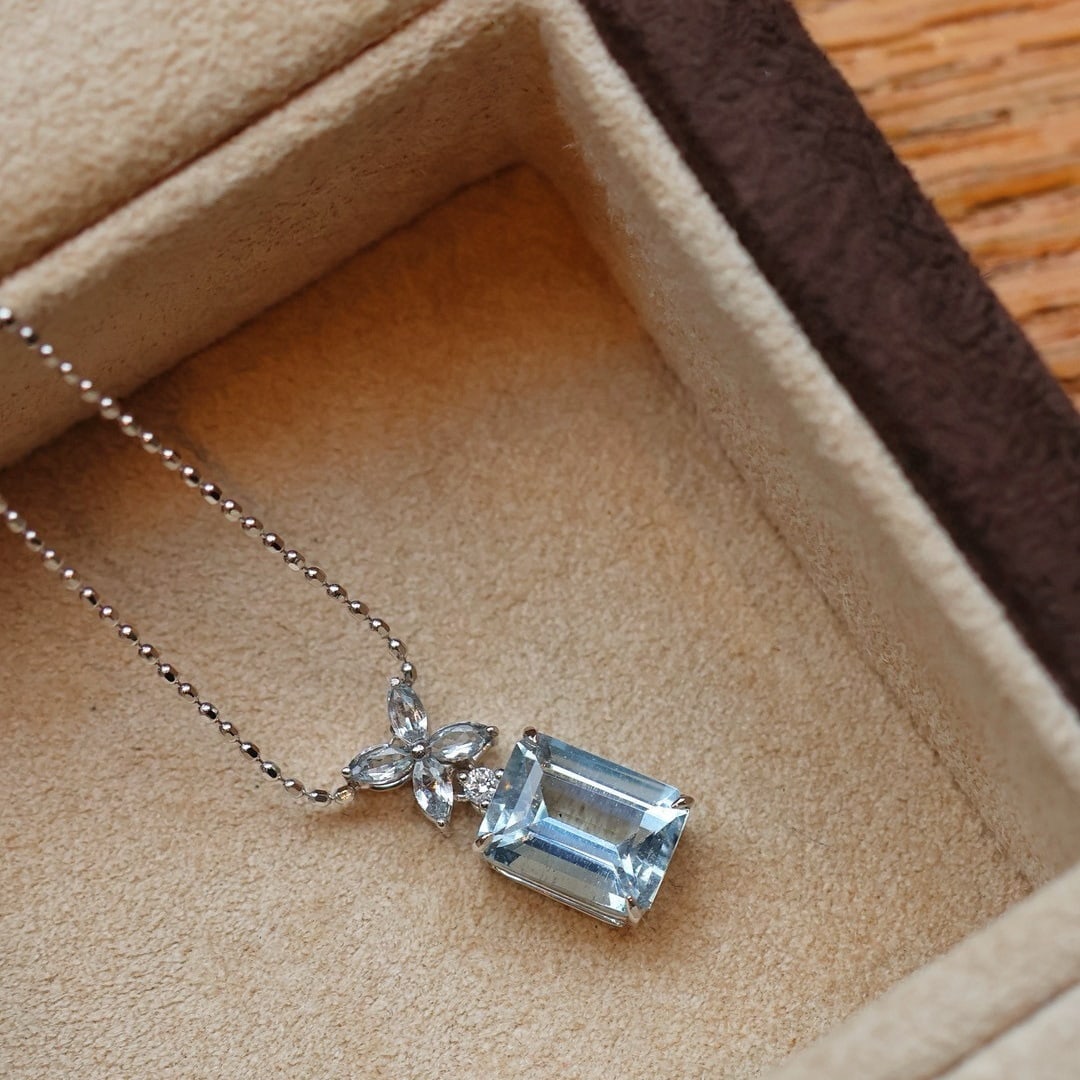 14k Gold 1.6 Ct Natural Aquamarine & Diamond Pendant( Without Chain ) - 4