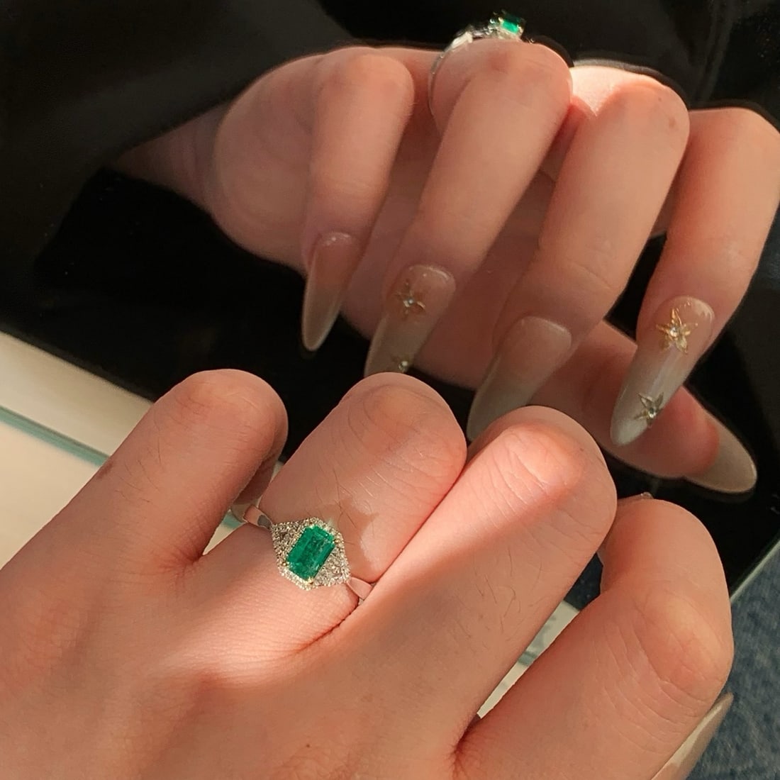 14k Gold 0.71 Ctw Natural Emerald & Diamond Ring - 5
