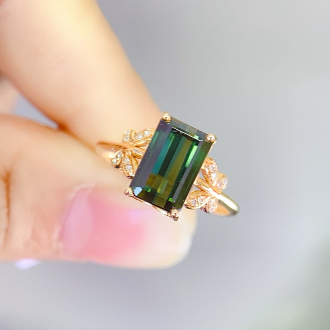 14k Gold 1.9 Ct Natural Tourmaline & Diamond Ring - 4
